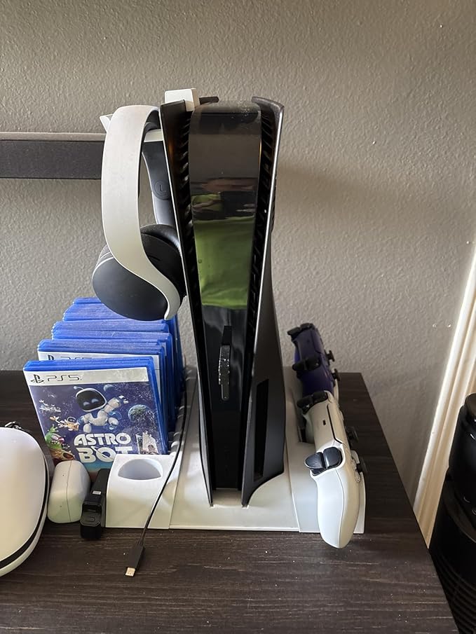 PS5 Disc Edition Faceplate Set with Cooling Vents (Cosmic Red) detail view 3