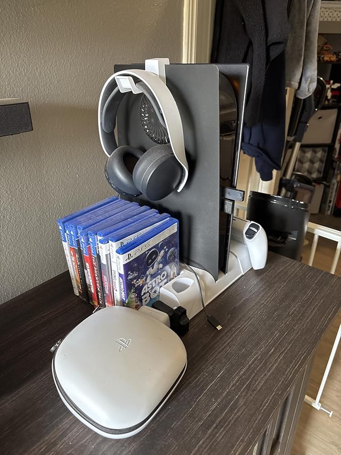 PS5 Disc Edition Faceplate Set with Cooling Vents (Cosmic Red) detail view 4